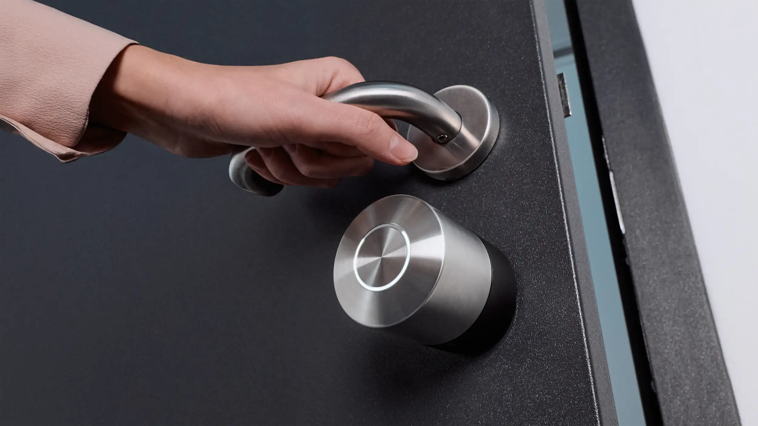 Elektronisches Türschloss Nuki Smart Lock Pro 5.0 - Montagebeispiel