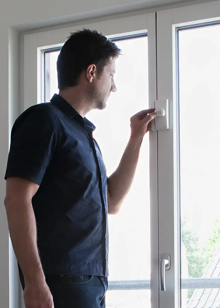 ABUS Fenster-Zahlenschloss FTS106 zur Absicherung der Terrassentür