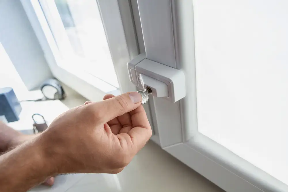 ABUS Universal-Zusatzschloss 3010 - Anwendungsbeispiel