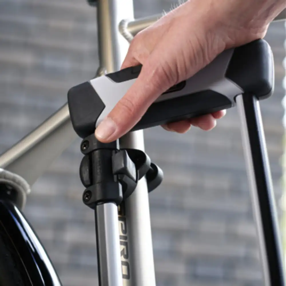 ABUS Bügelschloss Granit XPlus 540 mit EaZy KF Halter - Anwendungsbeispiel