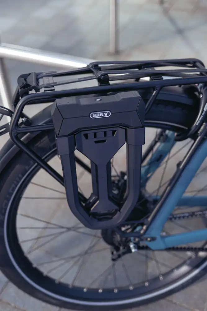 ABUS Bügelschloss Granit Super Extreme 2500 - Anwendungsbeispiel 03